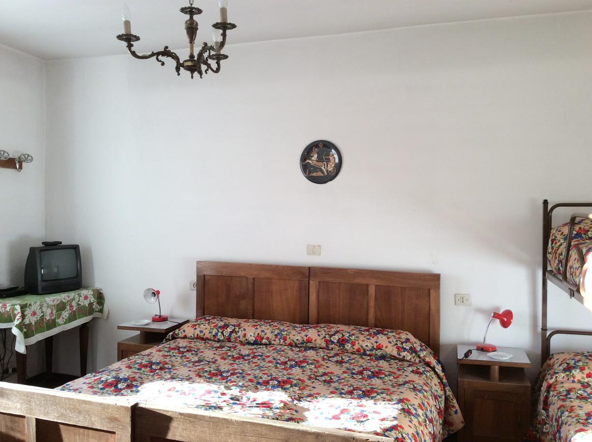 Albergo Cervo ปอนเตดีเลโญ ภายนอก รูปภาพ